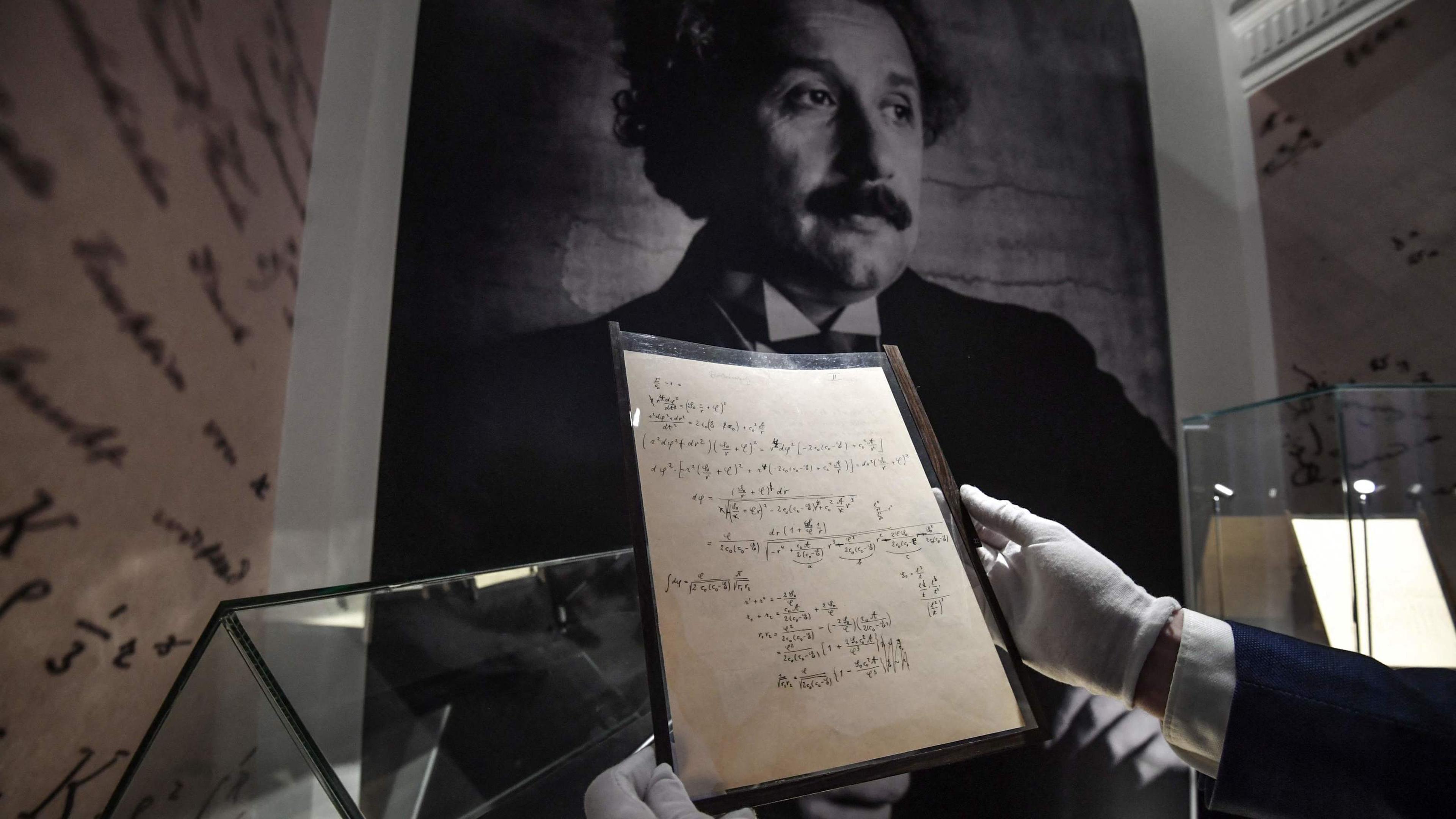 Manuscrito de Einstein leiloado por 11 6 milh es de euros Contacto